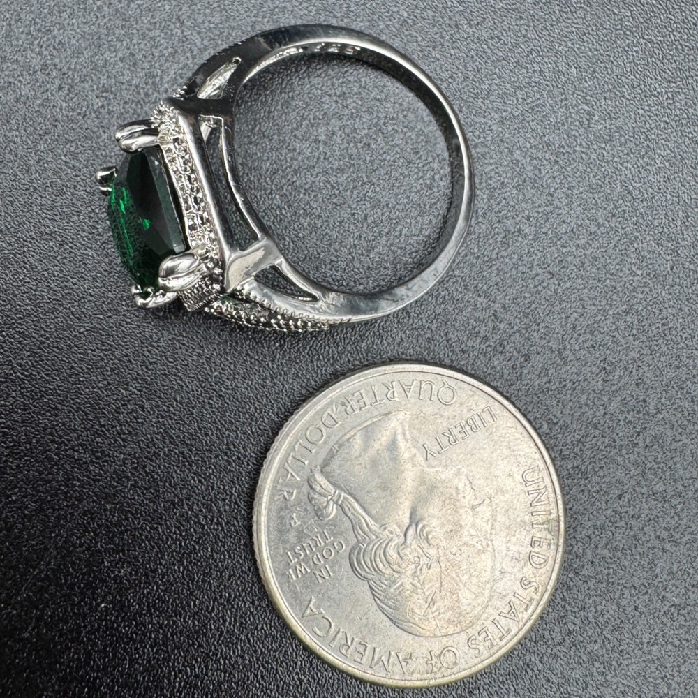 Silver Tone Statement Ring Rectangle Green Cut Ge… - image 3